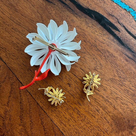 Vintage daisy brooch mid century modern pin as is - Picture 4 of 5